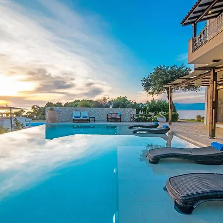 Villa Seawave By