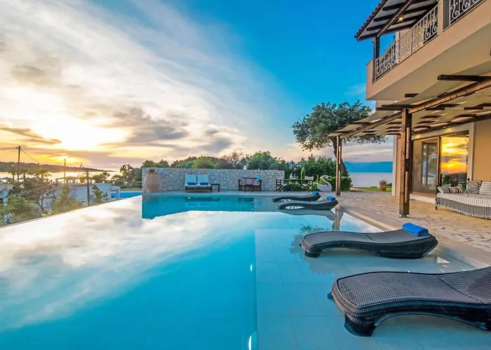 Villa Seawave By